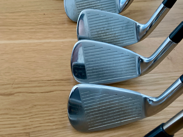 sicher online kaufen und verkaufen: Golf Eisensatz Exotics Tour Edge EXi / Edelmetall Wedges