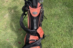 Sell with online payment: Golfbag Wilson 1200 mit Eisen 