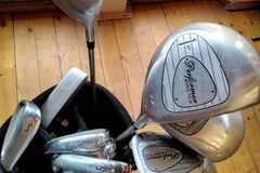 sicher online kaufen und verkaufen: Hochwertiges world tour Golfset , Bag, 4 Driver, Putter,7Schläger