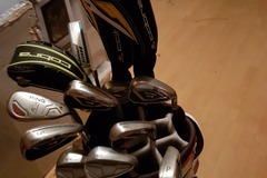 Sell with online payment: Golfbag mit Golfschläger