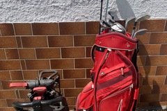 sicher online kaufen und verkaufen: Golfpack Nike mit Schlägern + Clickgear Trolley