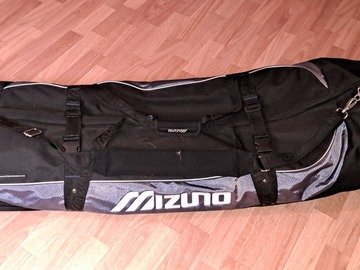 sicher online kaufen und verkaufen: Reisetasche "Mizuno" für 2 Komplett-Sets