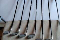 Waren frei handeln: Ben Sayers M9 Eisen Set R Flex Graphite und Putter