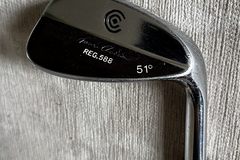 Waren frei handeln: Cleveland Sand Wedge Golfschläger 51 Grad