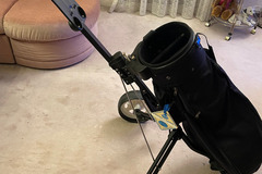 Selling: Golf Bag PRO ACE mit 3-Rad Trolly adidas