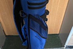 Selling: Silverline Golf Bag mit Stativ - blau