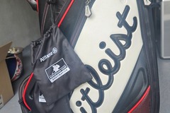 sicher online kaufen und verkaufen: Titleist Tour Bag inkl.schläger und trolly 